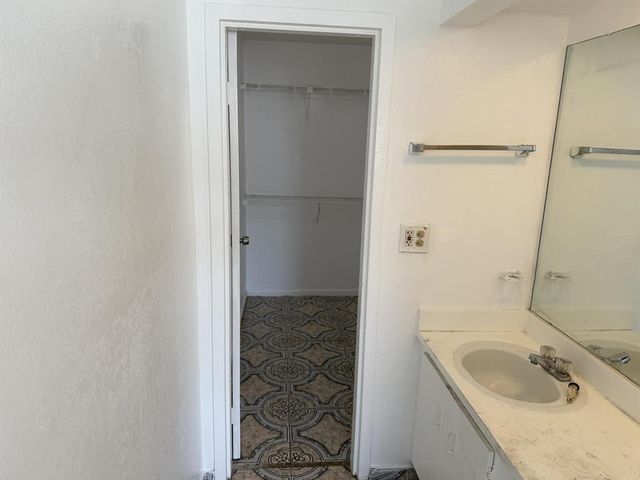 4101 NW 26TH Street 260, Lauderhill, FL 33313