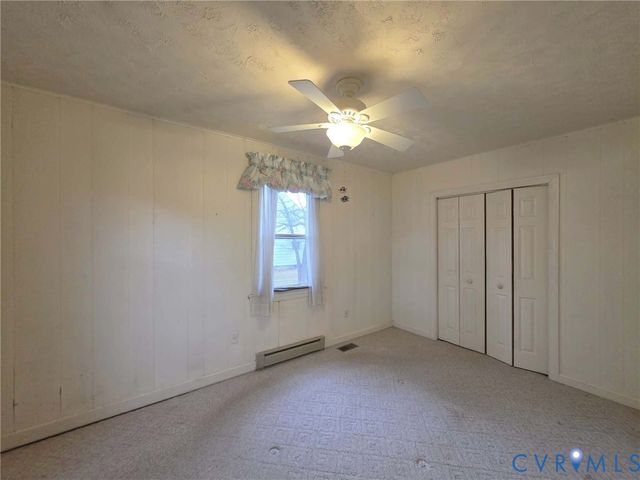 402 Stuart Ave, Colonial Heights, VA 23834