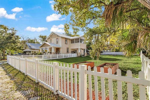 213 N MONROE AVENUE, Arcadia, FL 34266