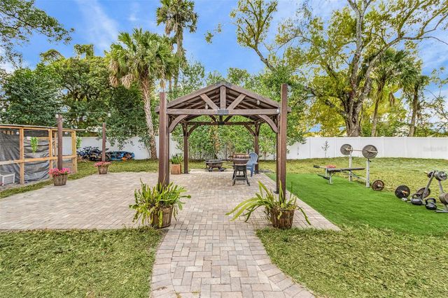 213 N MONROE AVENUE, Arcadia, FL 34266