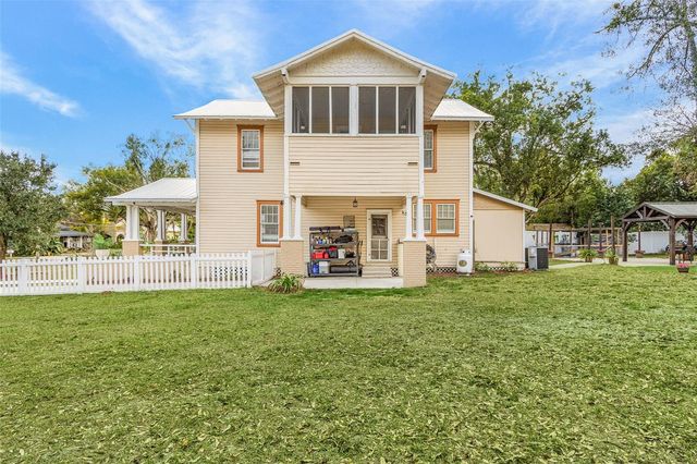 213 N MONROE AVENUE, Arcadia, FL 34266