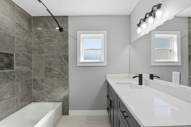 1415 Ball, Galveston, TX 77550