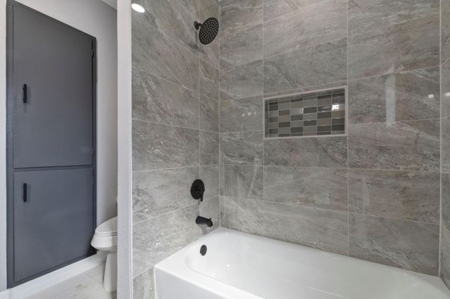 1415 Ball, Galveston, TX 77550