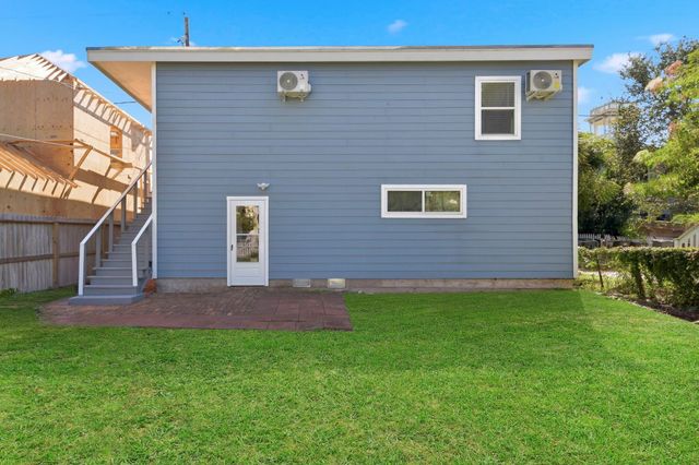 1415 Ball, Galveston, TX 77550