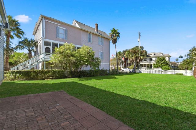 1415 Ball, Galveston, TX 77550