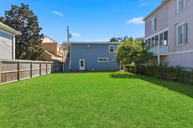 1415 Ball, Galveston, TX 77550