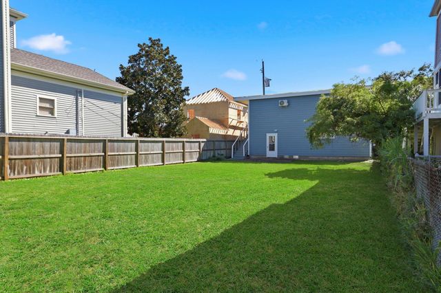 1415 Ball, Galveston, TX 77550