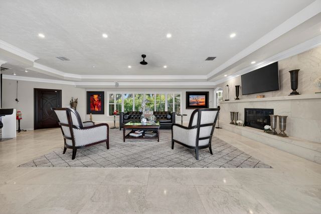 2460 Bayview Drive, Fort Lauderdale, FL 33305