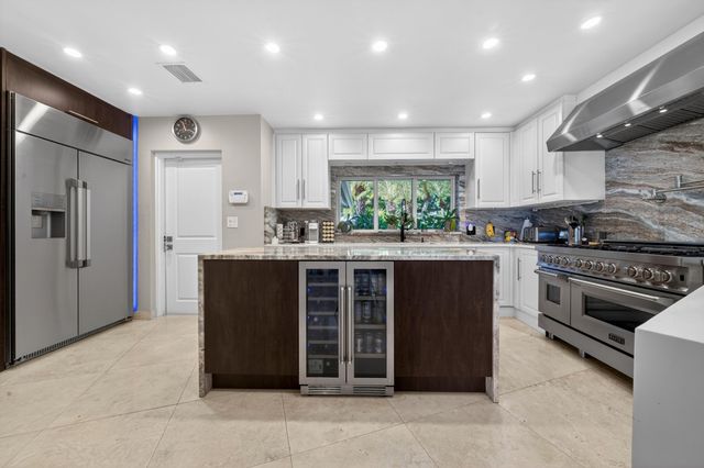 2460 Bayview Drive, Fort Lauderdale, FL 33305