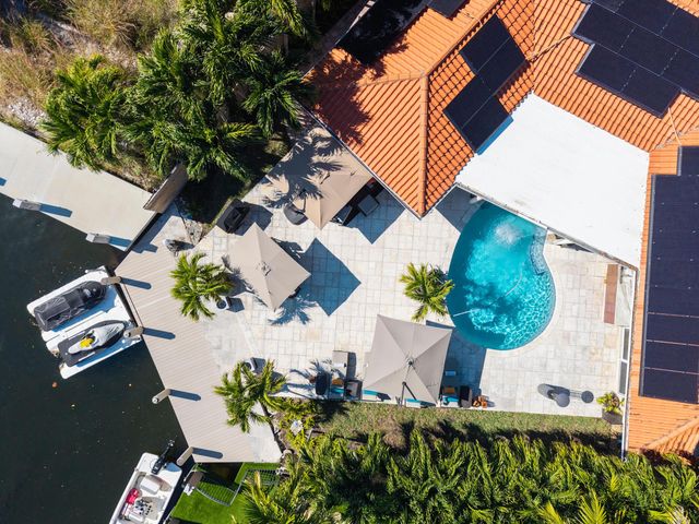 2460 Bayview Drive, Fort Lauderdale, FL 33305