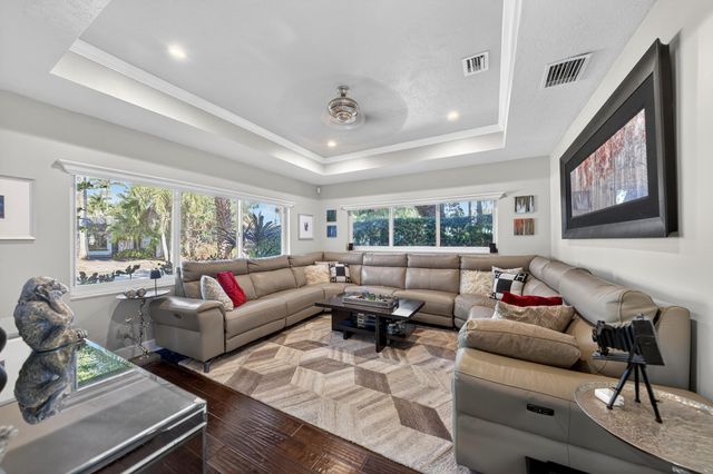 2460 Bayview Drive, Fort Lauderdale, FL 33305