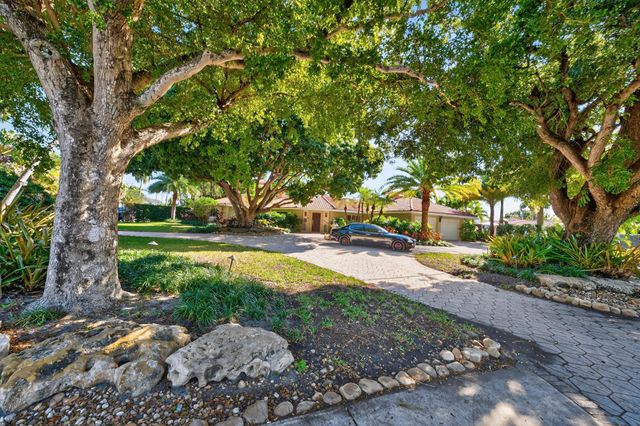 2460 Bayview Drive, Fort Lauderdale, FL 33305