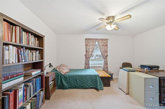 9368 Parkside Drive, St Louis, MO 63144