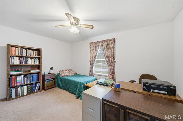 9368 Parkside Drive, St Louis, MO 63144