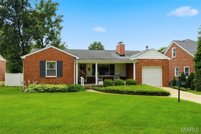 9368 Parkside Drive, St Louis, MO 63144