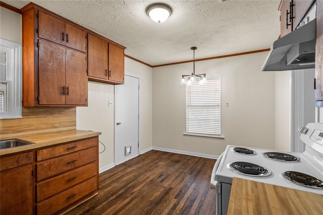 2223 Fowler Drive, Denton, TX 76209