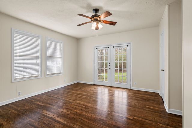 2223 Fowler Drive, Denton, TX 76209