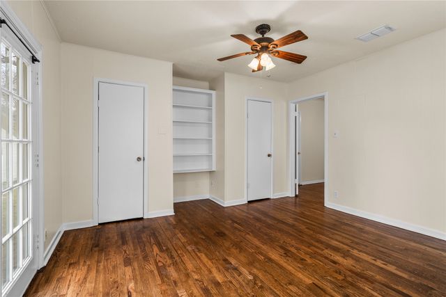 2223 Fowler Drive, Denton, TX 76209