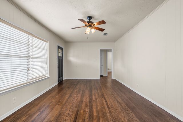 2223 Fowler Drive, Denton, TX 76209