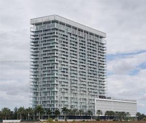 2000 Metropica Way 1607, Sunrise, FL 33323