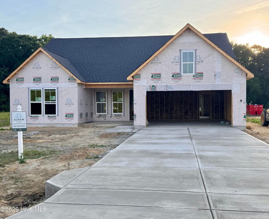 1778 Dixon Grove Lane, Grimesland, NC 27837