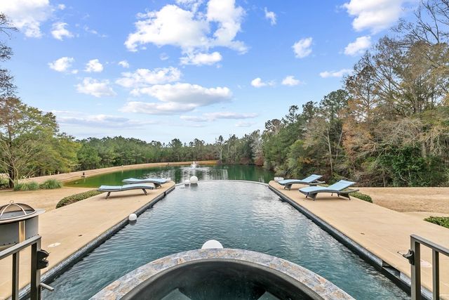 11784 S Us Highway 231, Pinckard, AL 36350