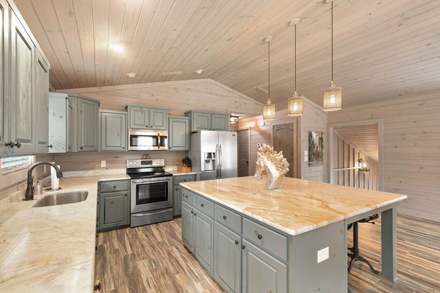 11784 S Us Highway 231, Pinckard, AL 36350