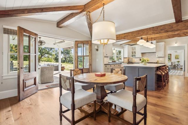 21842 Via Regina, Saratoga, CA 95070