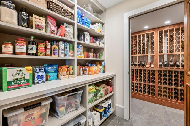 21842 Via Regina, Saratoga, CA 95070