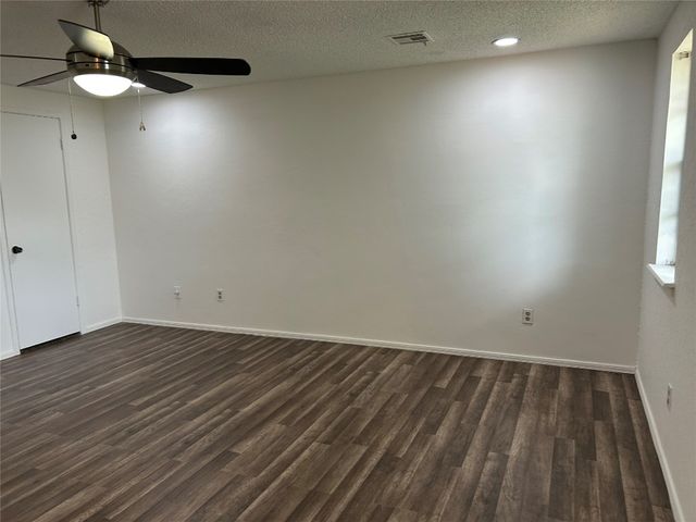 7303 Edenborough Drive, Oklahoma City, OK 73132