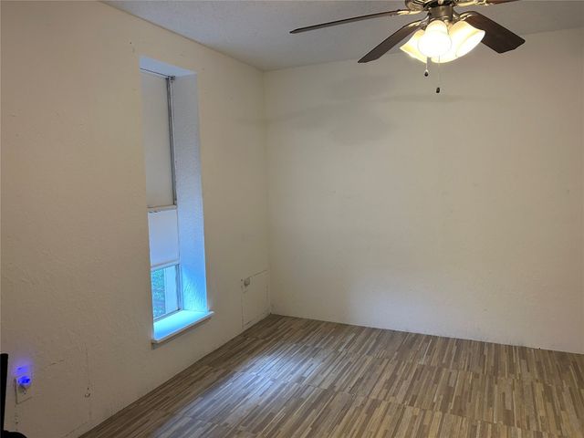 7303 Edenborough Drive, Oklahoma City, OK 73132