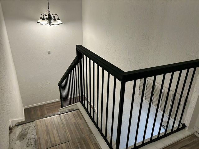 7303 Edenborough Drive, Oklahoma City, OK 73132