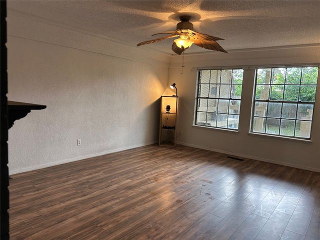 7303 Edenborough Drive, Oklahoma City, OK 73132
