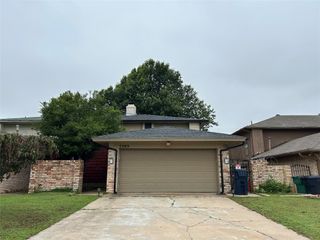 7303 Edenborough Drive, Oklahoma City, OK 73132