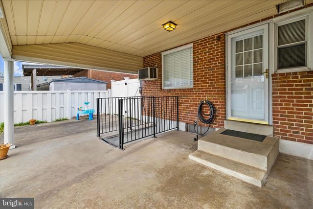 1949 HOLBORN RD, Dundalk, MD 21222