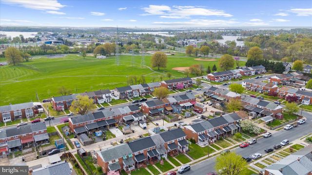 1949 HOLBORN RD, Dundalk, MD 21222