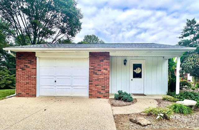 2490 S Timberlin Drive, Jasper, IN 47546