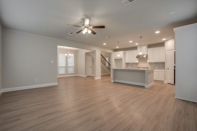 3201 Damsel Sauvage Lane, Lewisville, TX 75056