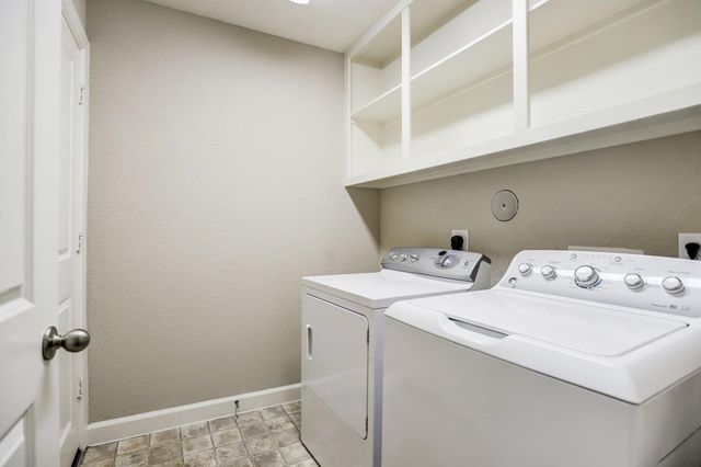 1926 Lansing Cove Drive, Fresno, TX 77545