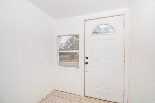 523 S Oak Street, Kendallville, IN 46755