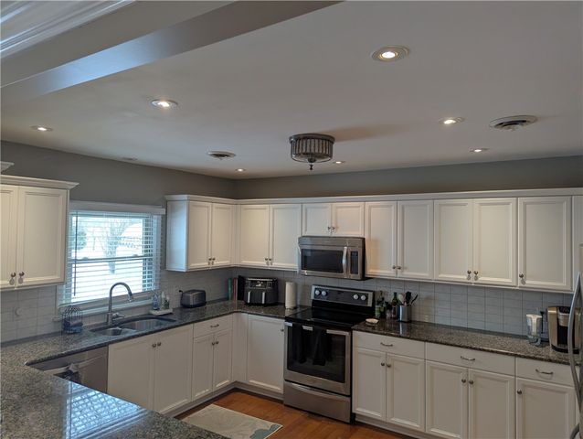 105 Woodland Avenue, Ridgeway, NY 14103