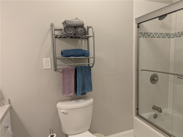 105 Woodland Avenue, Ridgeway, NY 14103