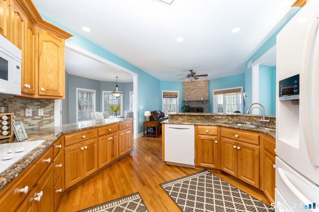 69 Elizabeth Drive, Southington, CT 06489