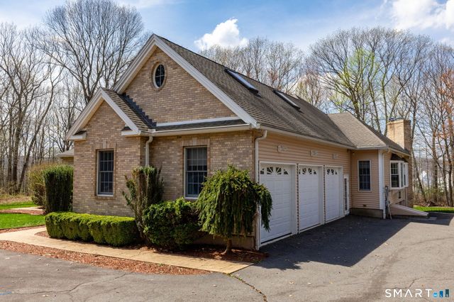 69 Elizabeth Drive, Southington, CT 06489