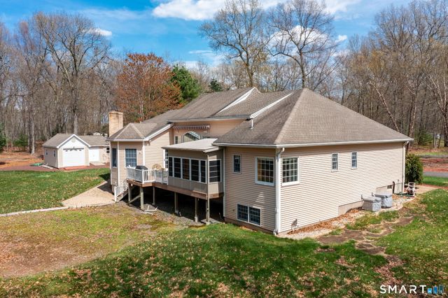 69 Elizabeth Drive, Southington, CT 06489