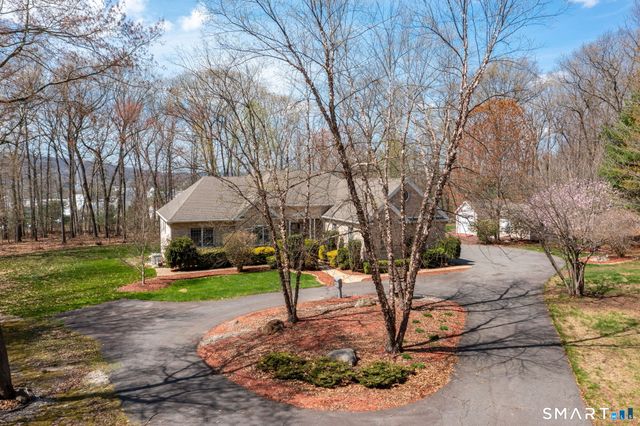 69 Elizabeth Drive, Southington, CT 06489