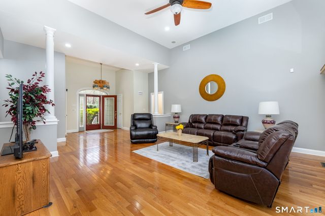 69 Elizabeth Drive, Southington, CT 06489