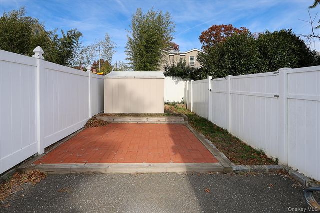 83 Lexington Avenue, Westbury, NY 11590