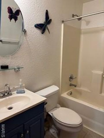 9 Hyde Park Road, Fairview Heights, IL 62208