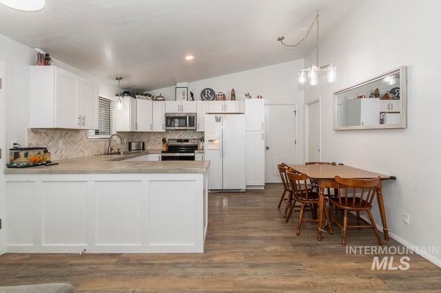 10253 W Granger Ave, Boise, ID 83704